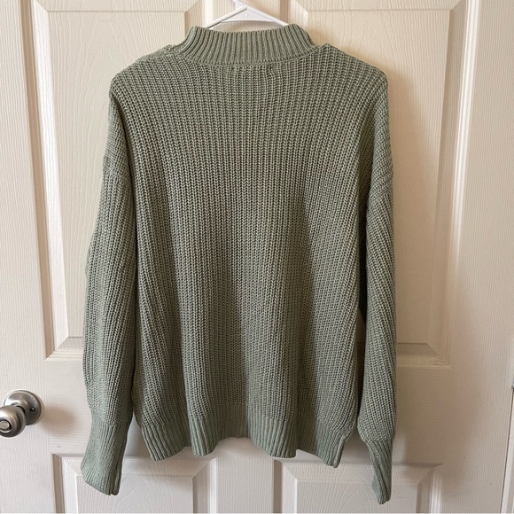 Steve Madden sage sweater - Picture 2 of 3